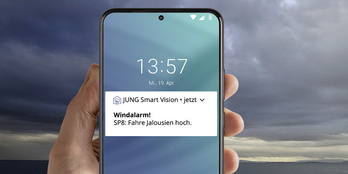 JUNG Smart Panel 8 bei Delling Elektroinstallation in Rabenau