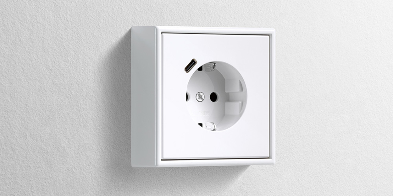 Erweiterter Anschlussraum für die Nachrüstung bei Delling Elektroinstallation in Rabenau