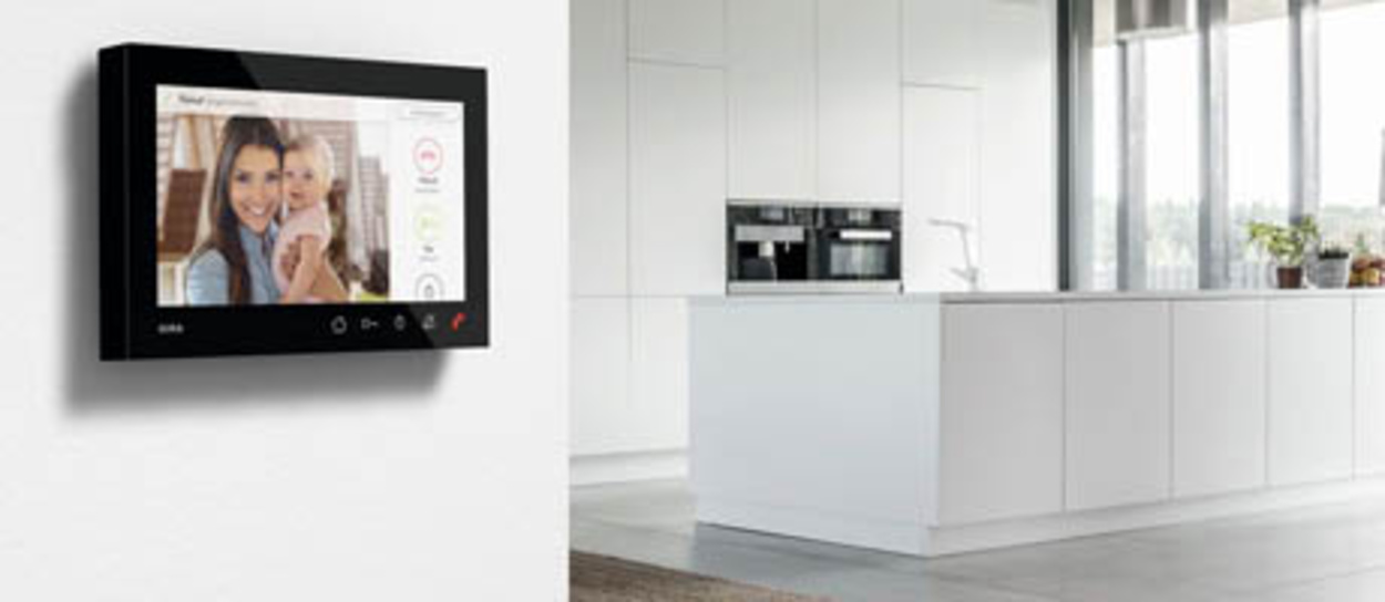 Gira Wohnungsstation bei Delling Elektroinstallation in Rabenau