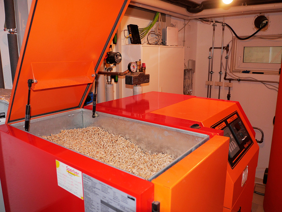 Palletheizung2 bei Delling Elektroinstallation in Rabenau